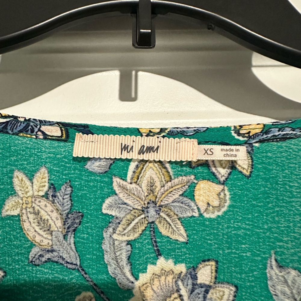 Green Floral Blouse XS - Picture 2 of 3